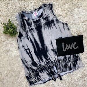 Wanna B Sleeveless Tie Waist Top 💗 Black & Gray